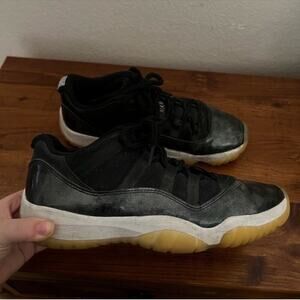 Nike Air Jordan 11 Retro Low Barons Black Metallic Size: 8.5